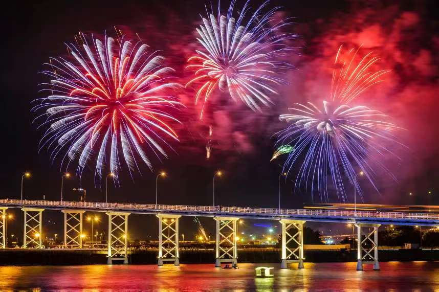 月滿(mǎn)華誕 雙節(jié)同慶 | 致敬偉大時(shí)代里的每一份耕耘